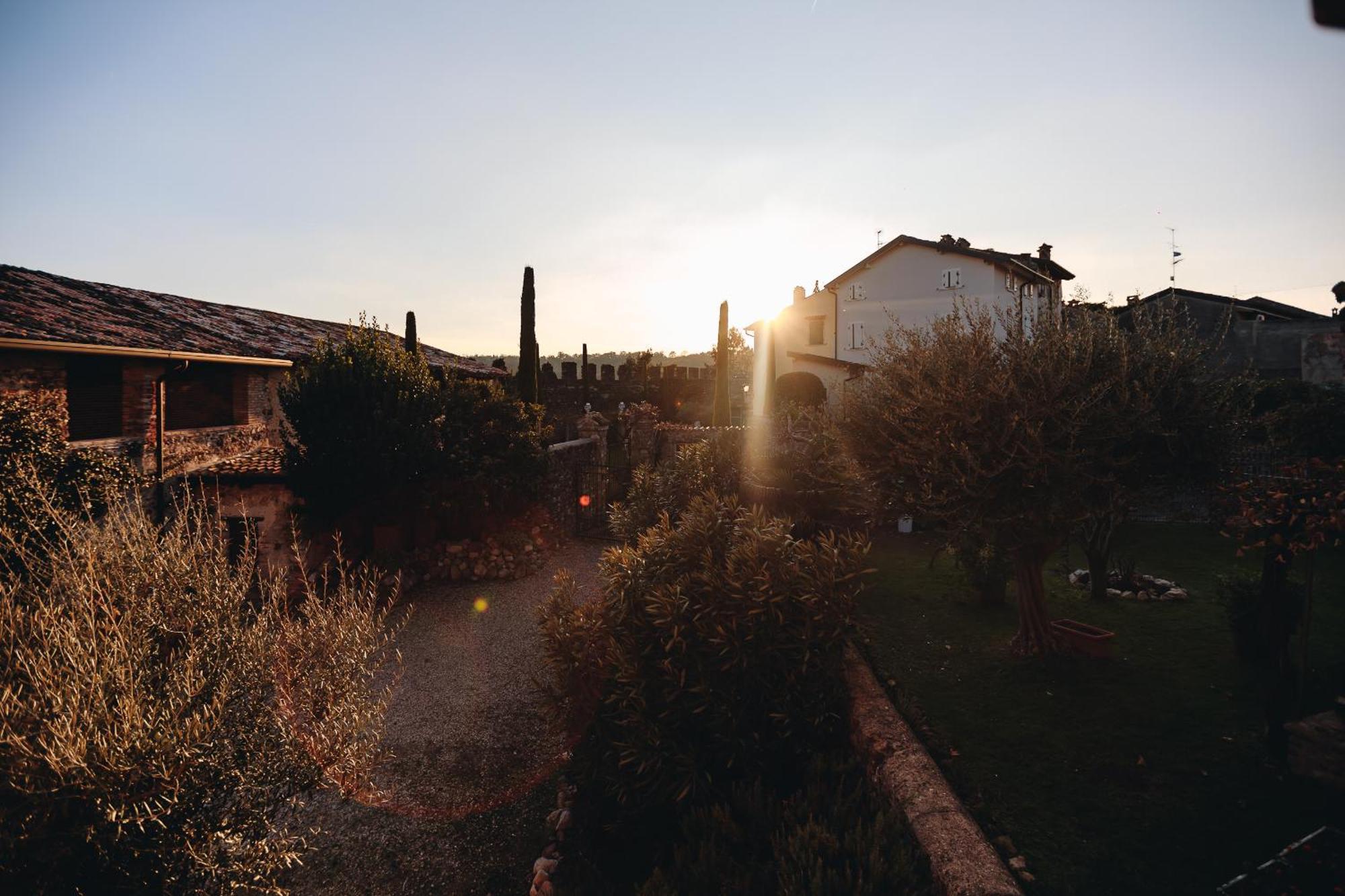 La Dimora Nel Castello Apartment Castellaro  Exterior photo